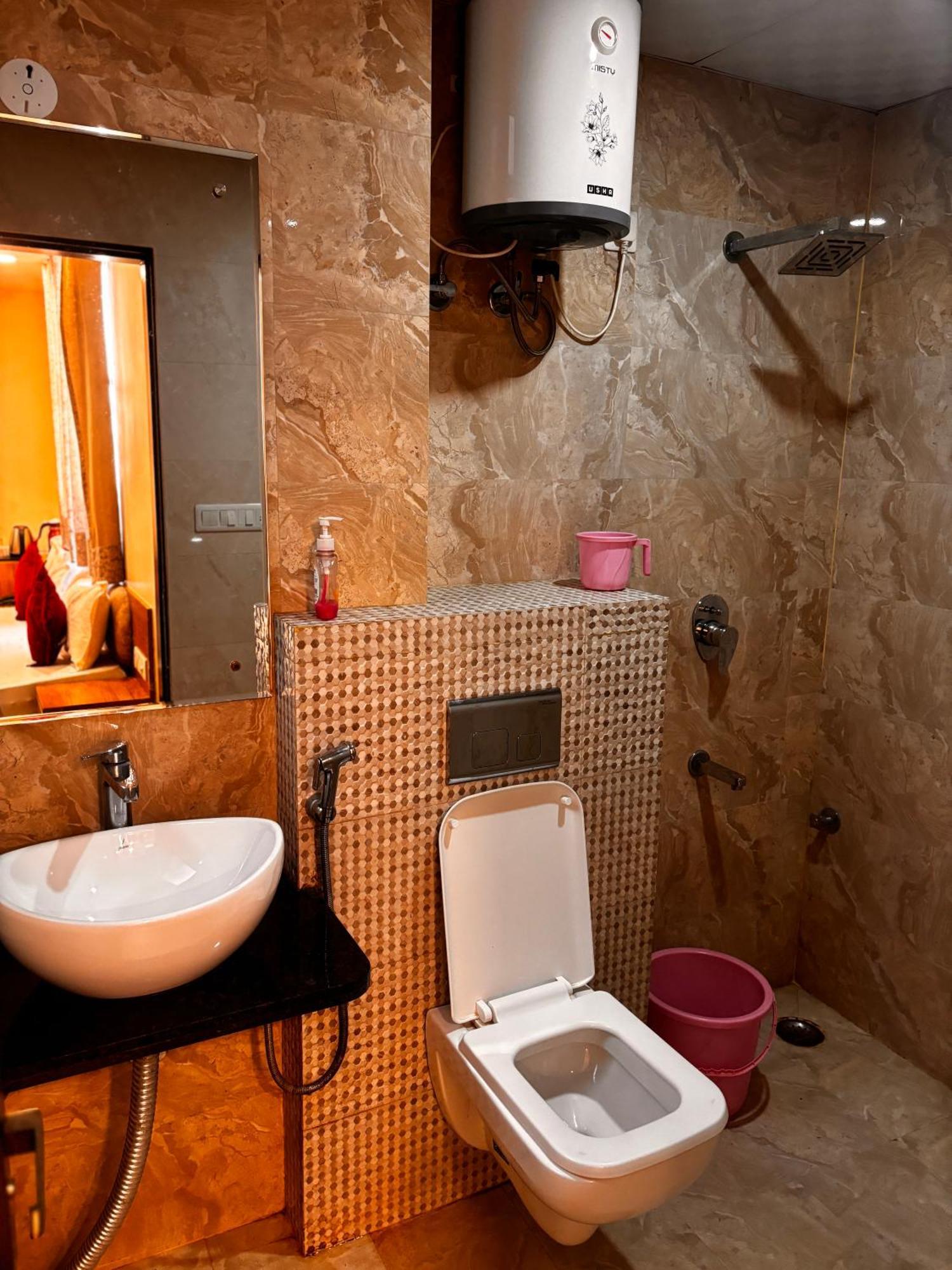Hotel Gulabi Nagri, Malviya Nagar, Джапур Экстерьер фото